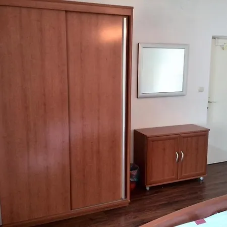 Triple Kampor 12773a 3* Rab Town